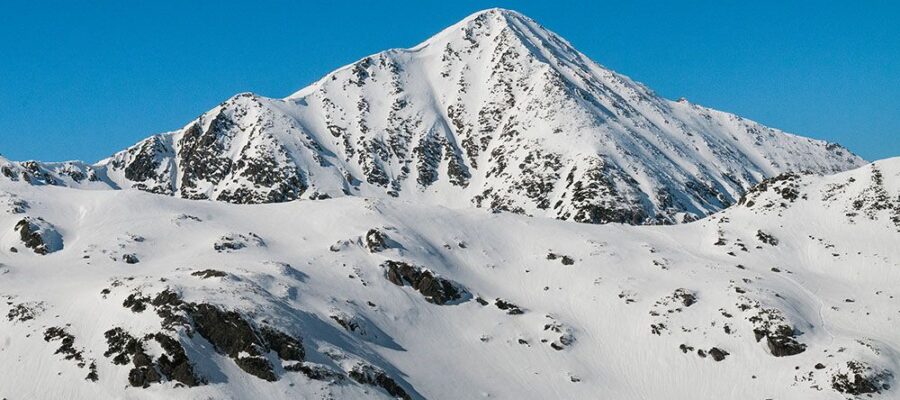 Excursions on the national day in the mountains of Retezat - Gentian cabin - Peleg Peak 2509m - Purni Peak 2508m - 30 November - December 1, 2024