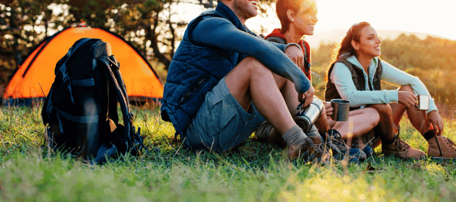 Out of camping vs camping: what do you have to know about the campsite?