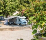 Enjoy a short stay in Lyon and at the campsite