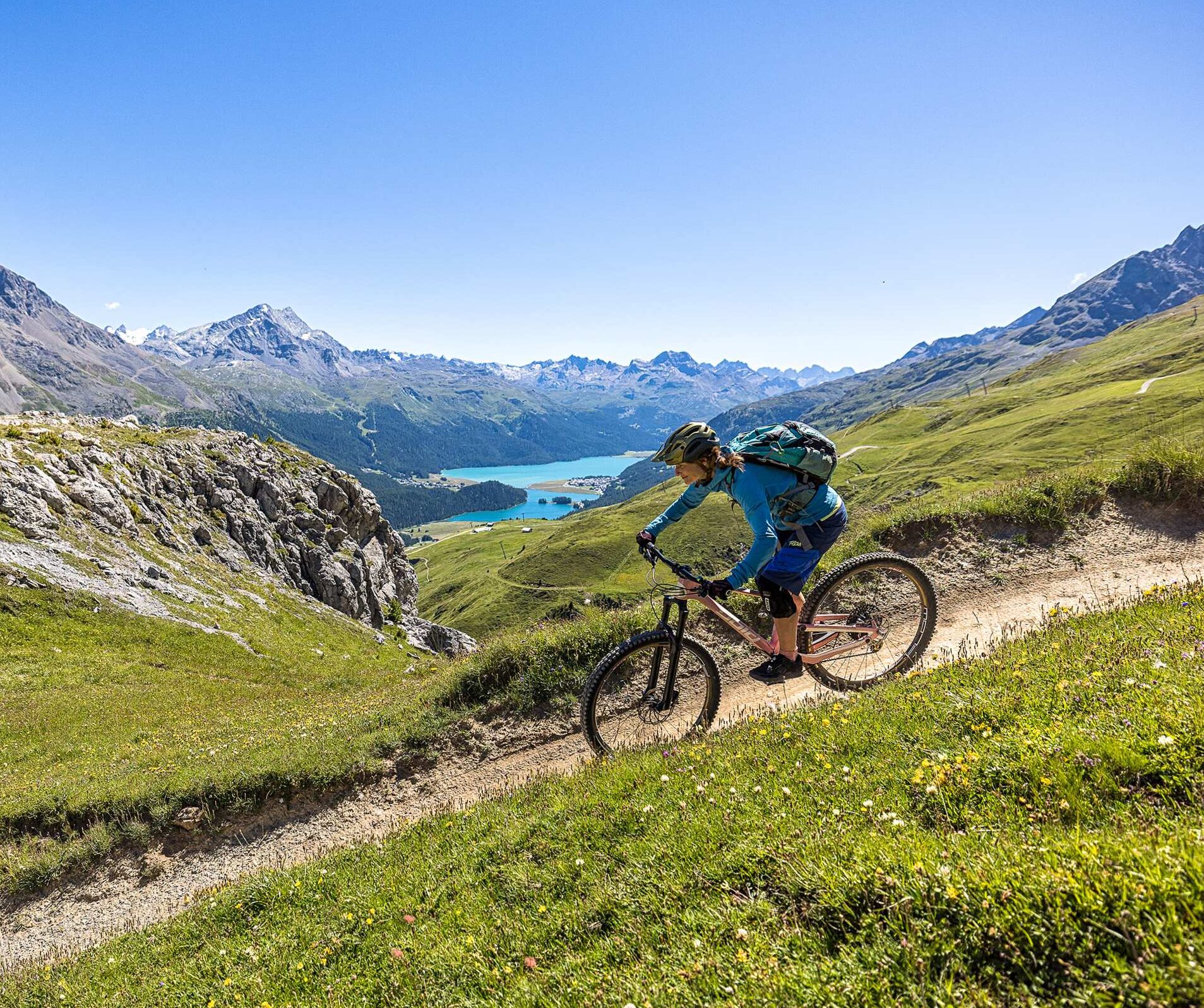 Best excursions and mountain bikes in Saint-Genival