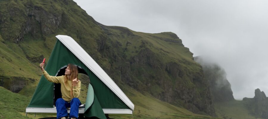 Automatic curtain: how to enjoy the sleep routine on vacation?