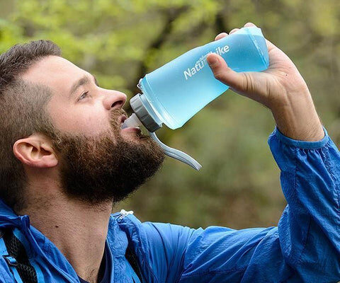Cum să alegeți sticla de apă pentru camping?