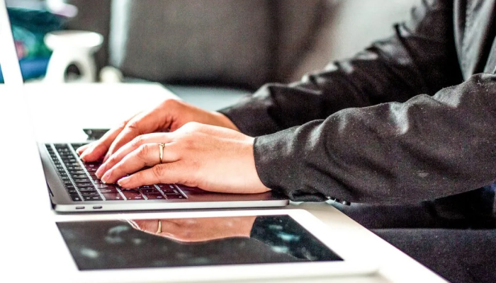 Subtitulado: trabajos de mecanografía online